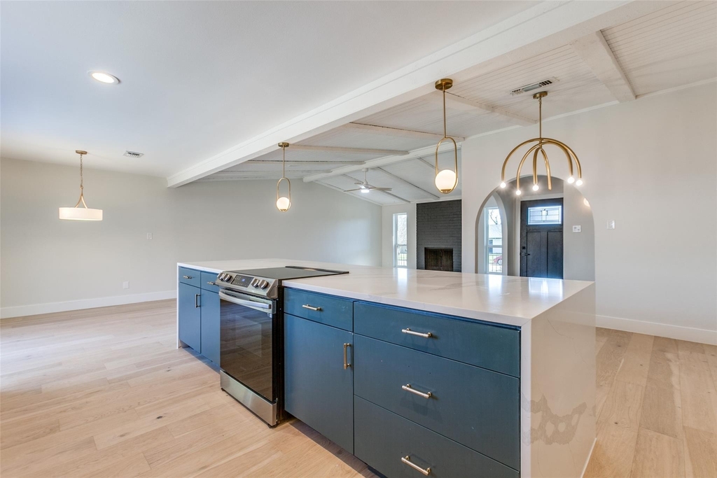 416 Bedford Drive - Photo 10