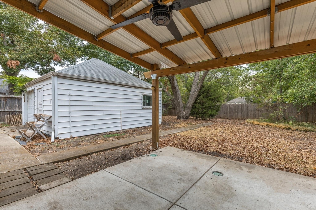 8714 Forest Hills Boulevard - Photo 18