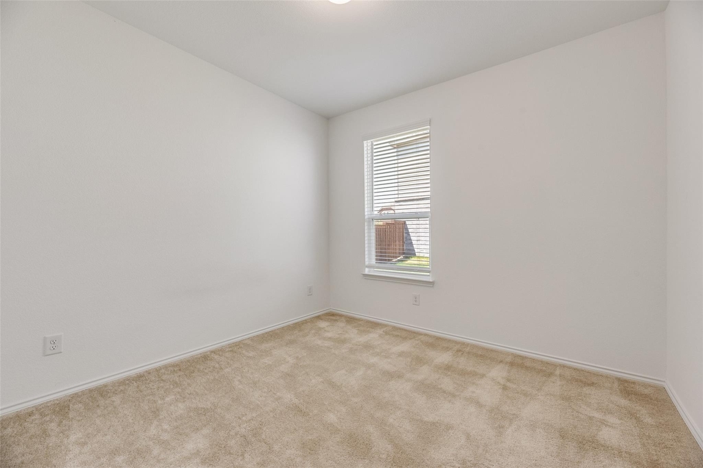 711 Puma Street - Photo 27