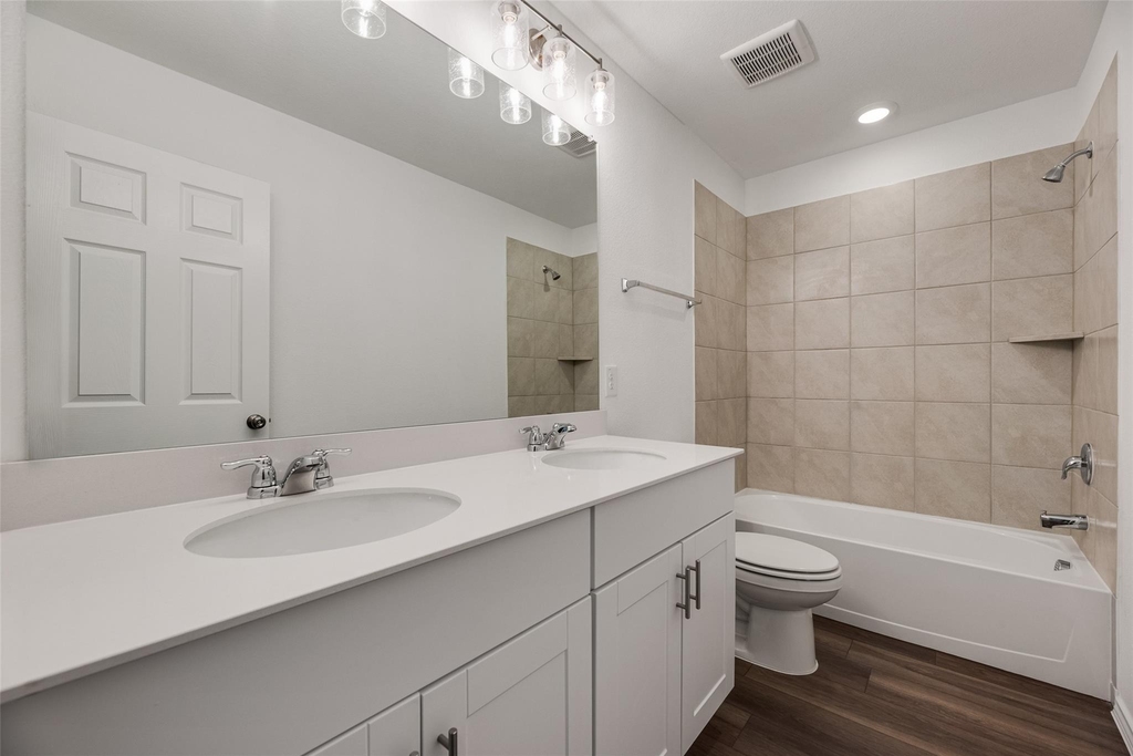 711 Puma Street - Photo 17