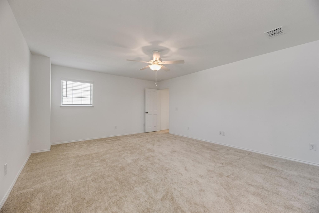 711 Puma Street - Photo 23