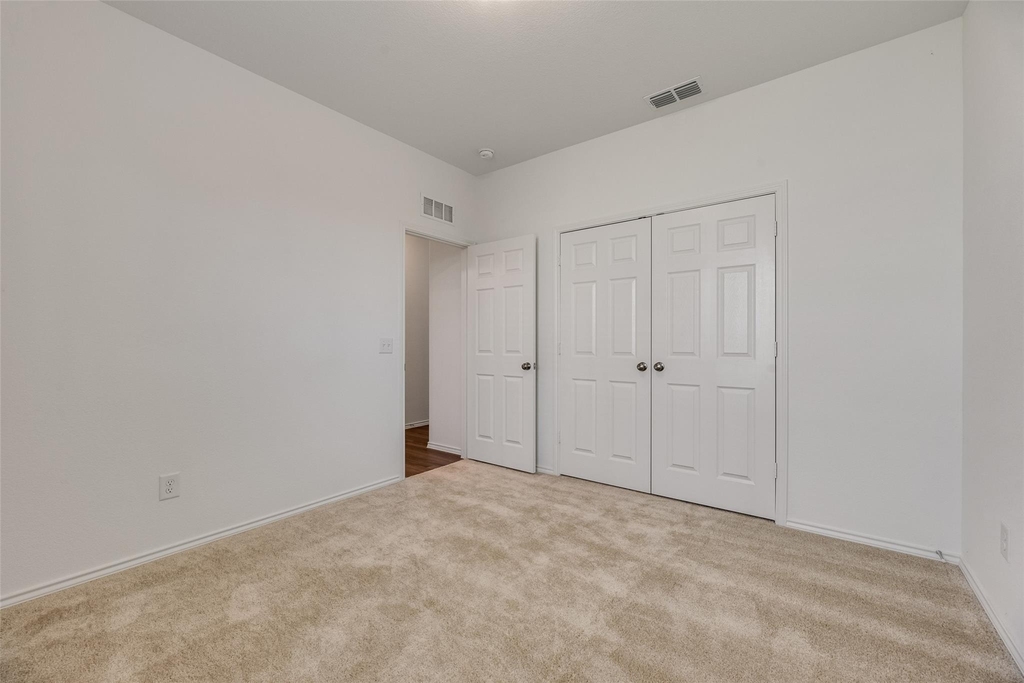 711 Puma Street - Photo 26