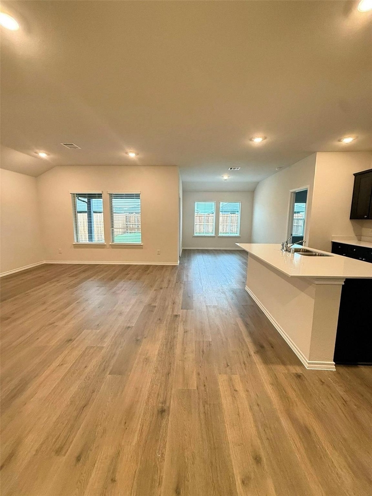 625 Dunhill Road - Photo 8