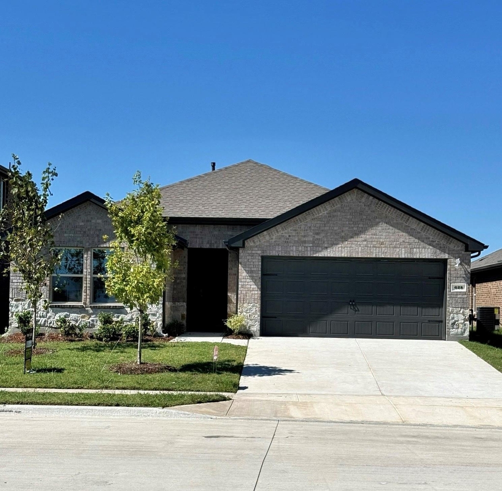 625 Dunhill Road - Photo 0