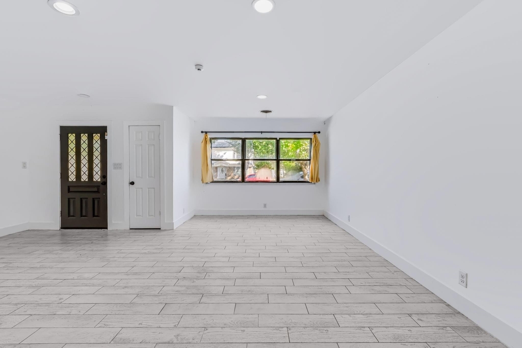 4629 Fawn Drive - Photo 7