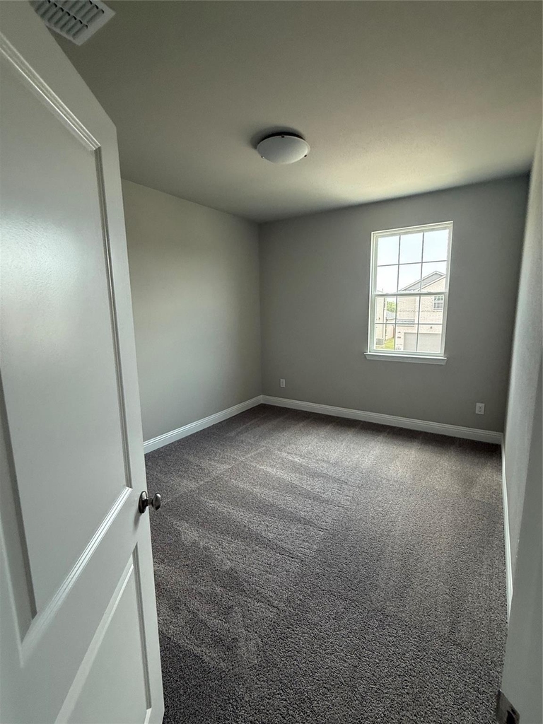 804 Sicily Boulevard - Photo 18