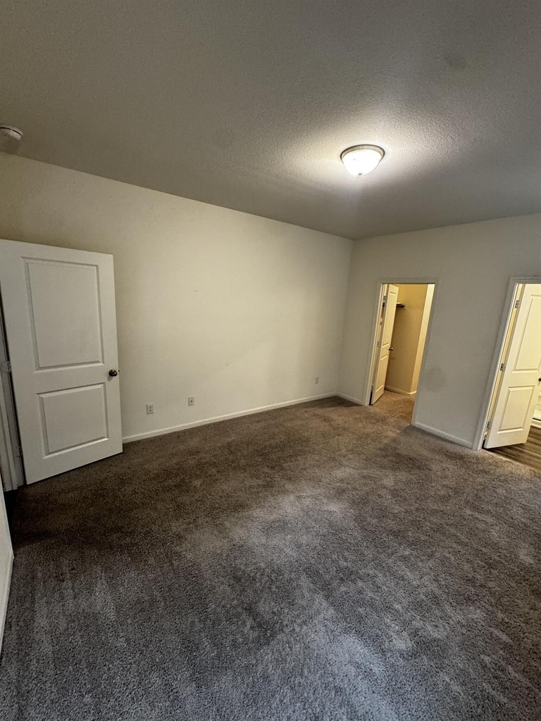 1813 Chapel Hill Road - Photo 8