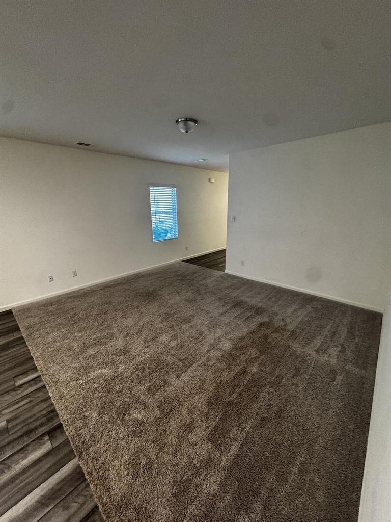 1813 Chapel Hill Road - Photo 2