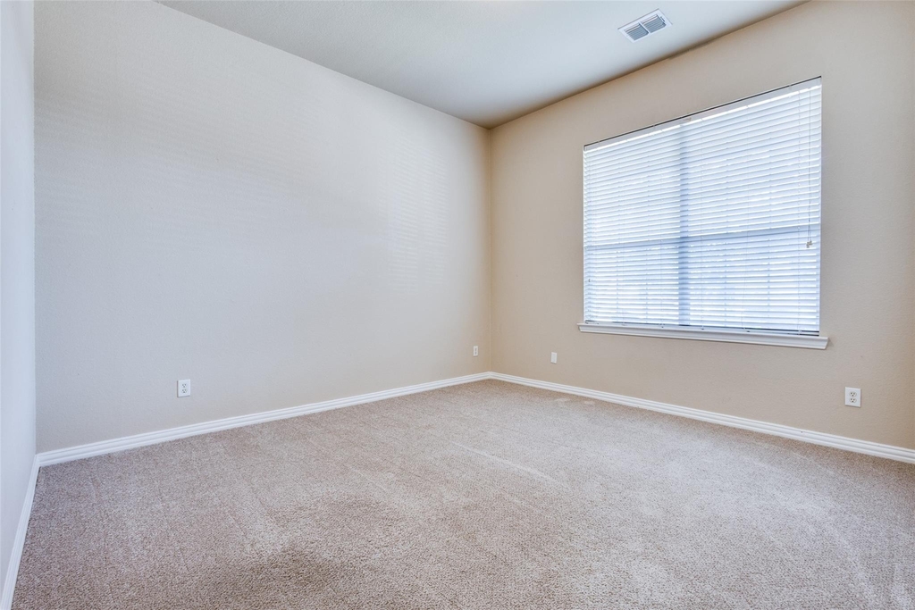 7204 Meredith Court - Photo 15