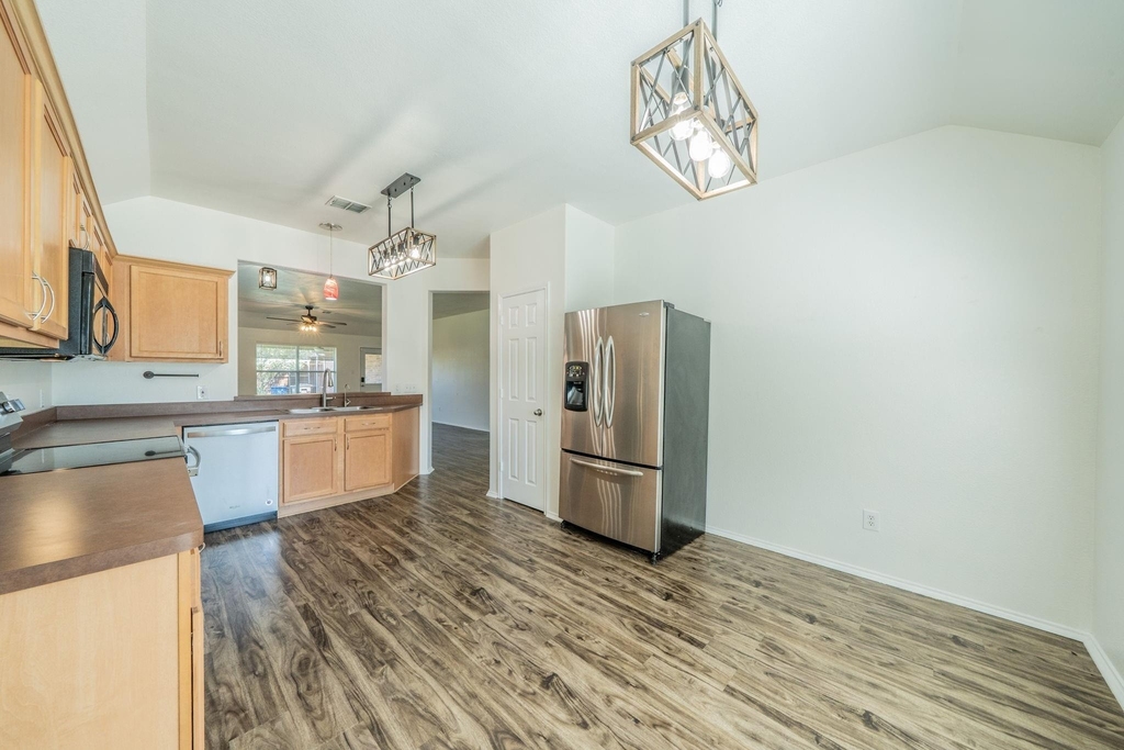 117 Shadybrook Drive - Photo 6