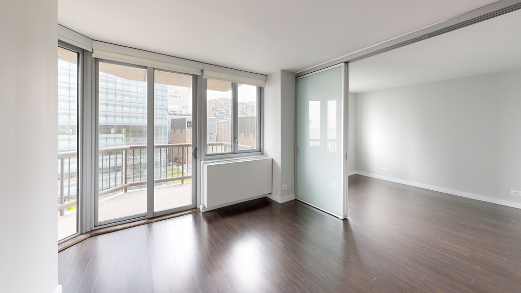 401 E 34th St - Photo 2