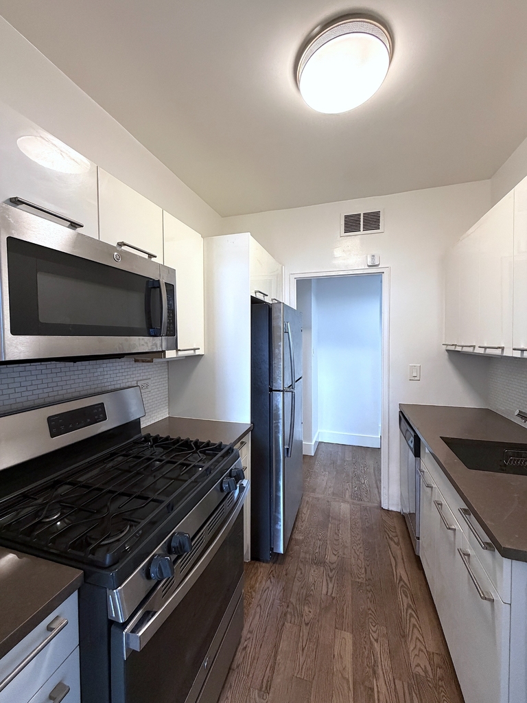 East 63rd Street - Photo 1