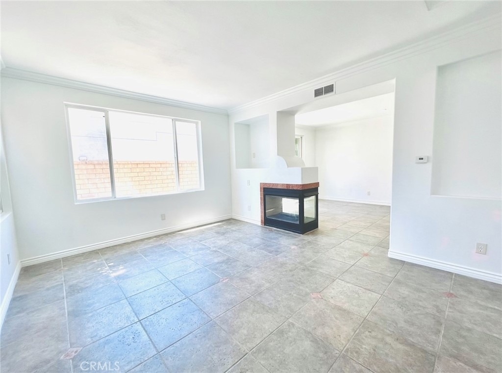 651 Ambrose Lane - Photo 2