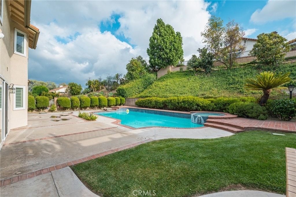17984 Calle Silvosa - Photo 29
