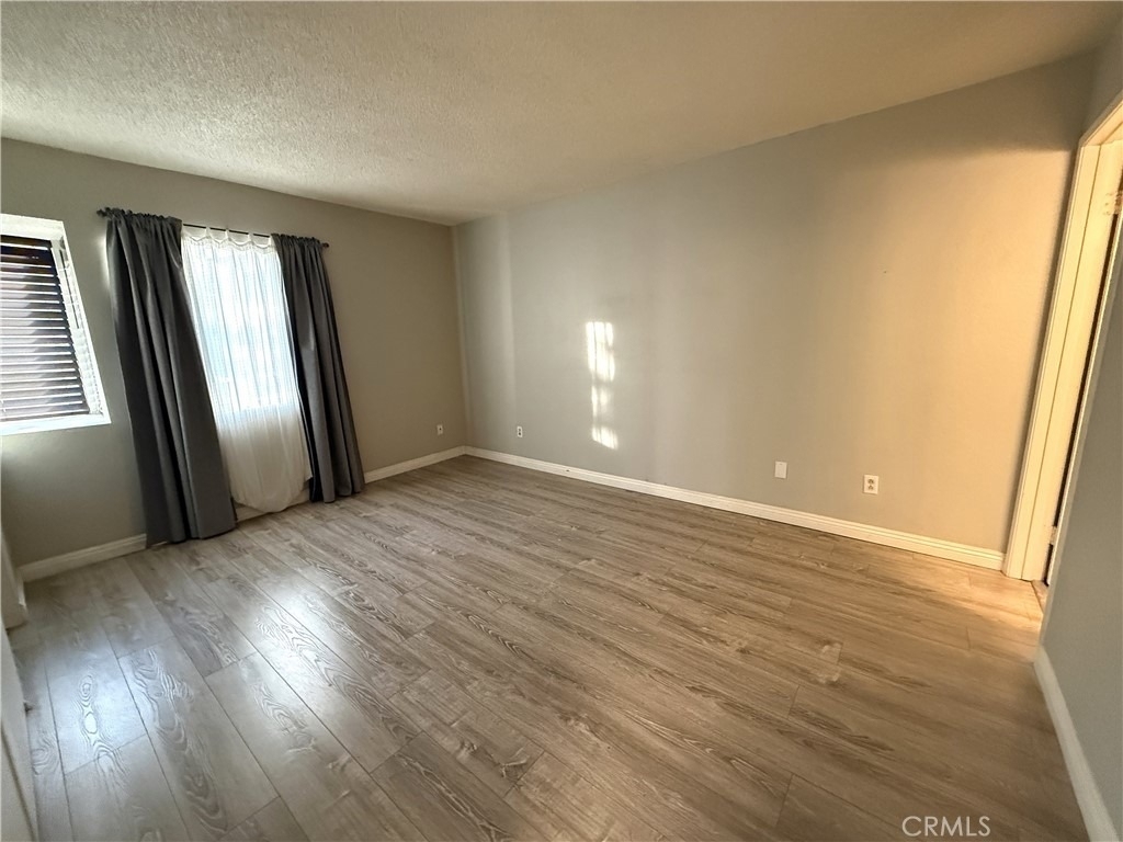 22734 Lakeway Drive - Photo 12