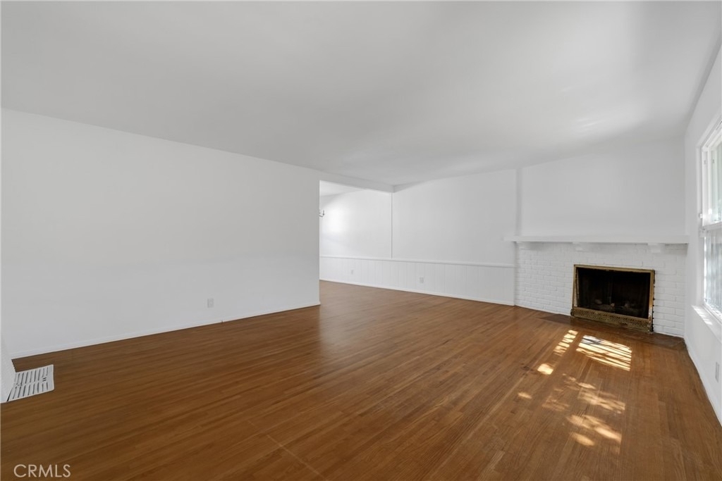 5424 Kester Avenue - Photo 9