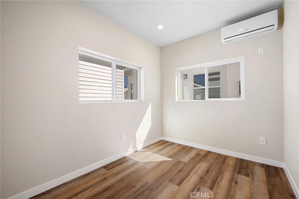 908 E Maple - Photo 7