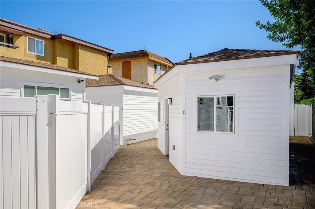 908 E Maple - Photo 15