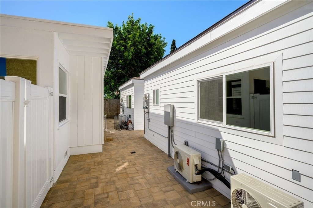908 E Maple - Photo 14