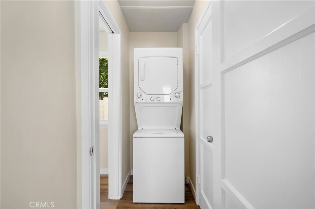 908 E Maple - Photo 13