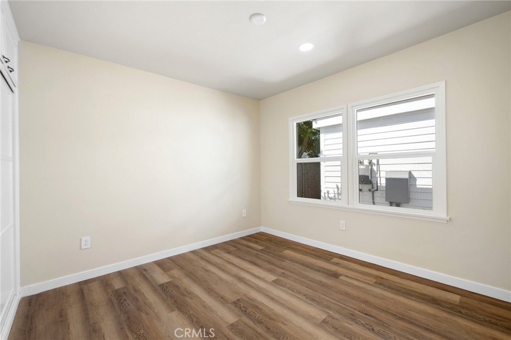 908 E Maple - Photo 8