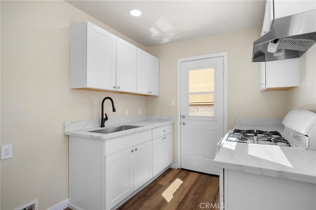 908 E Maple - Photo 6
