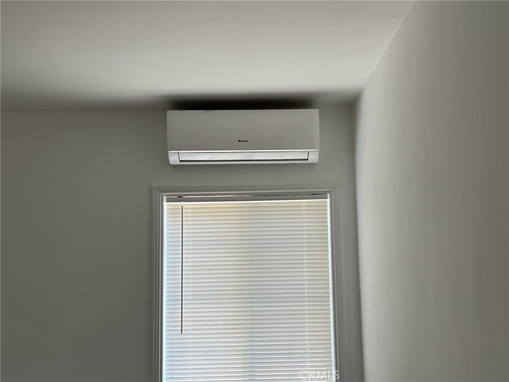 1840 W Glenoaks Boulevard - Photo 11