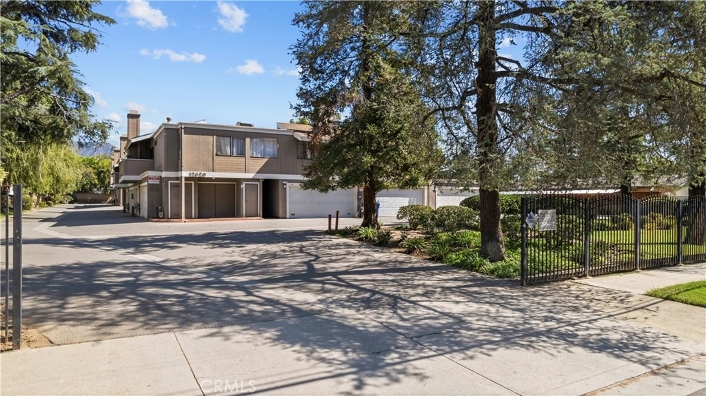 12624 Ralston Avenue - Photo 2