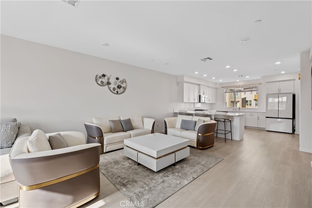 27579 Sanctuary Ct. - Photo 5