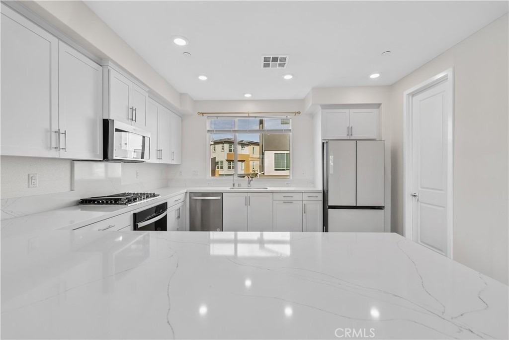27579 Sanctuary Ct. - Photo 4
