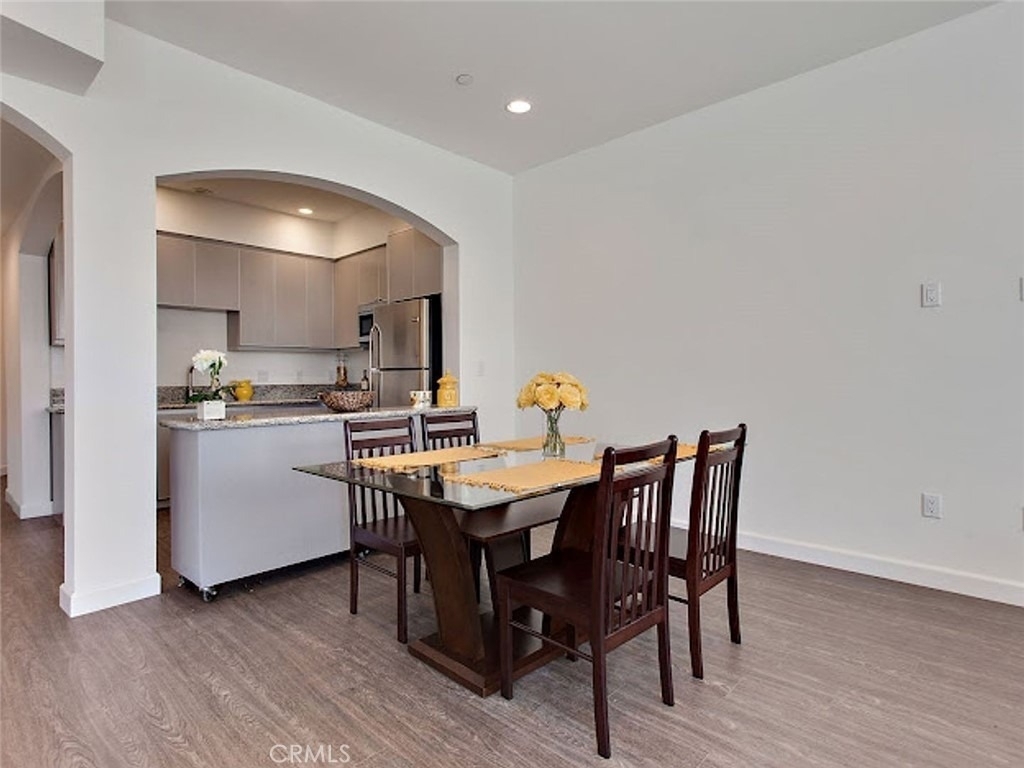 610 Levering Avenue - Photo 2