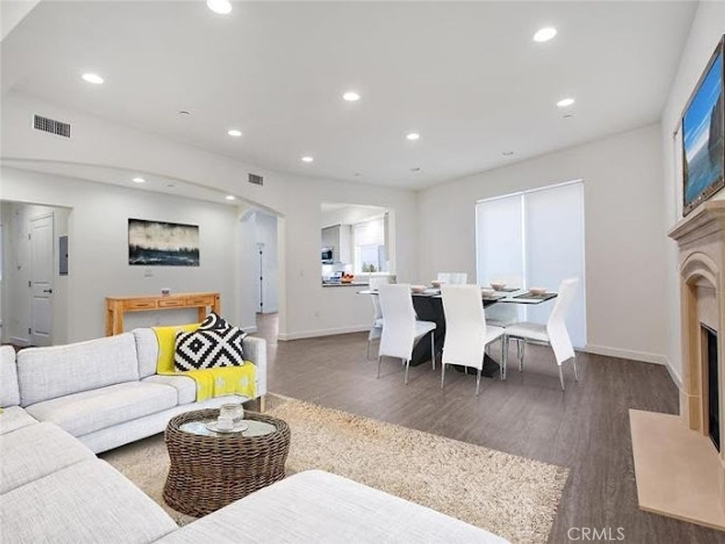 610 Levering Avenue - Photo 6