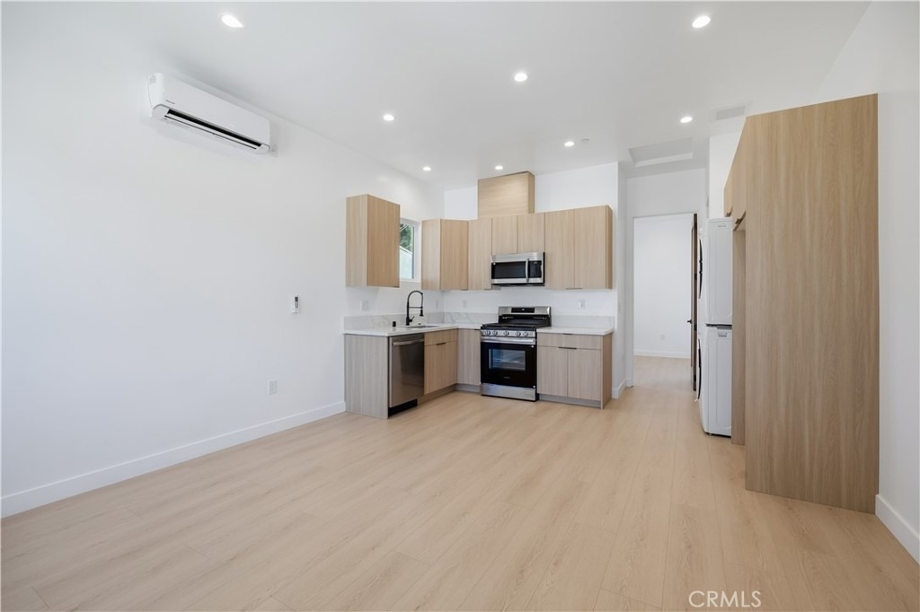 7700 1/2 Lasaine Avenue - Photo 1