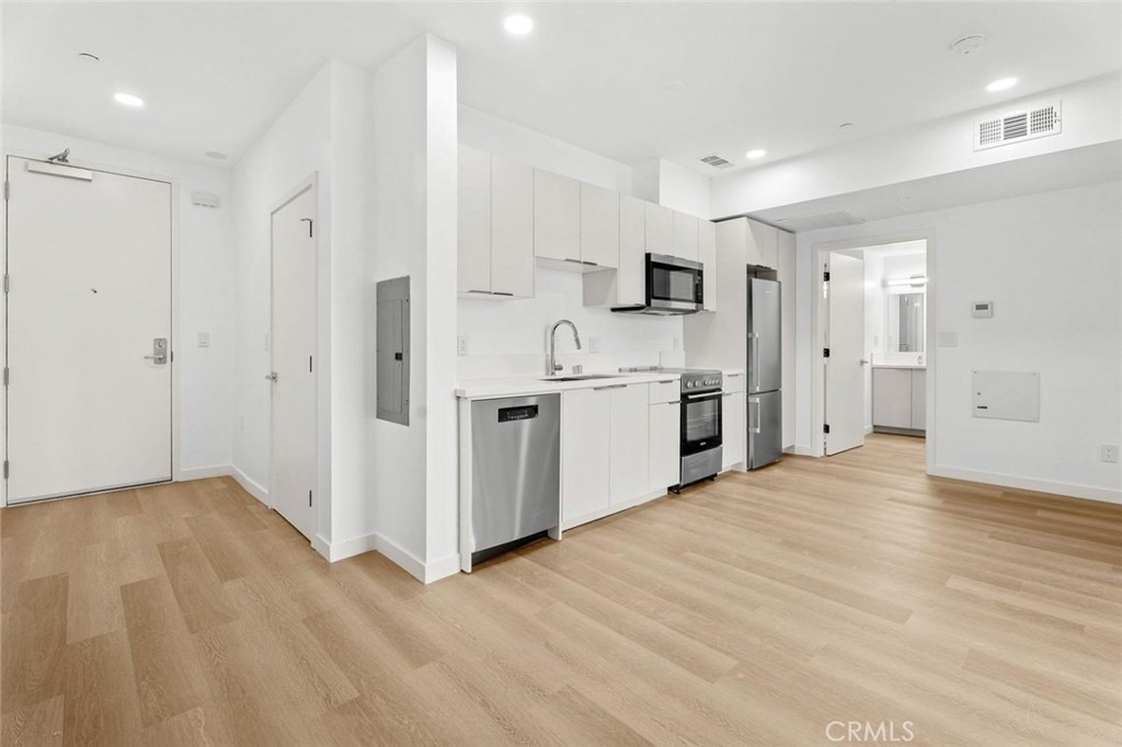 1233 Dunsmuir Avenue - Photo 4