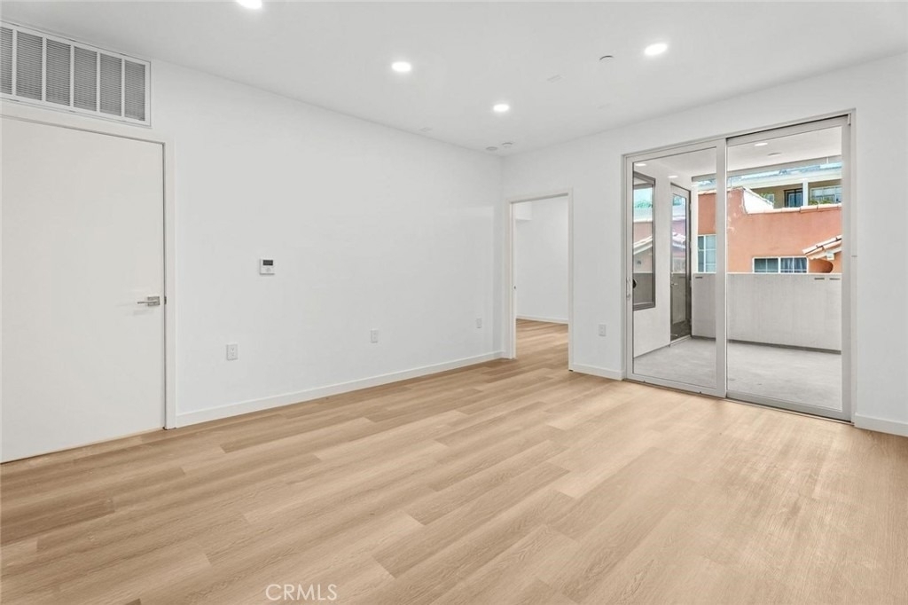 1233 Dunsmuir Avenue - Photo 6
