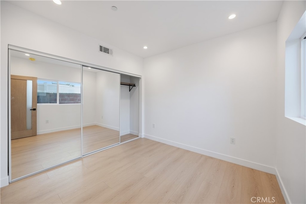 7702 Lasaine Avenue - Photo 8
