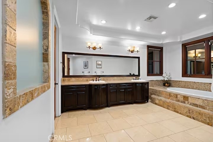 16806 Addison Street - Photo 12