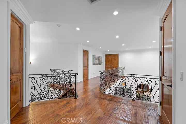 16806 Addison Street - Photo 27
