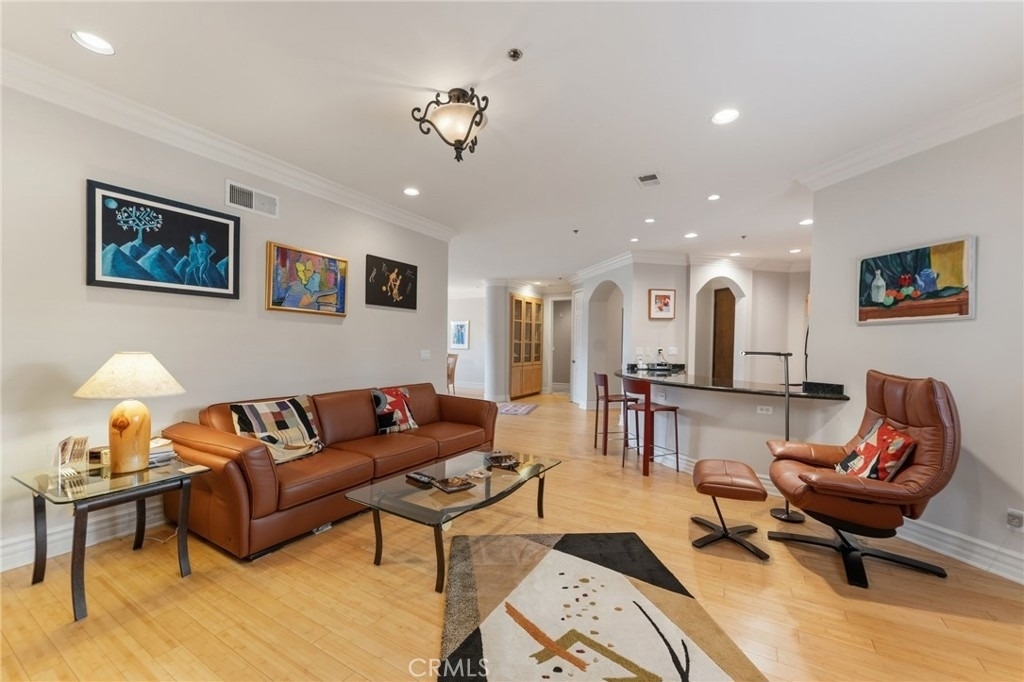 850 N Croft Avenue - Photo 14