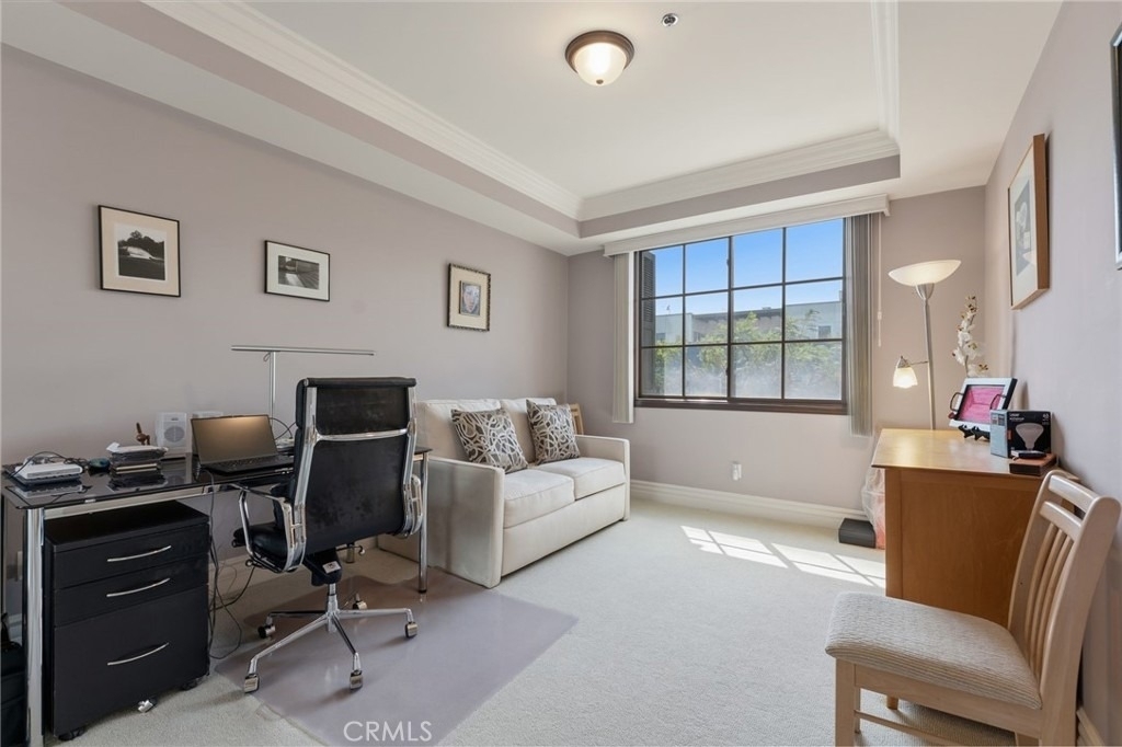 850 N Croft Avenue - Photo 27