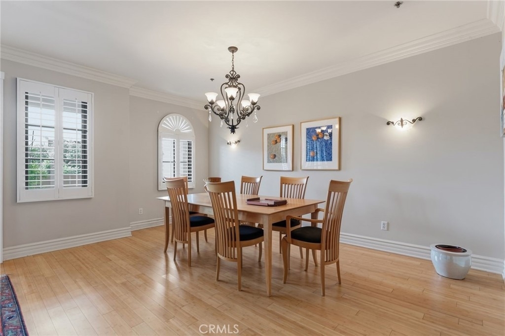 850 N Croft Avenue - Photo 10