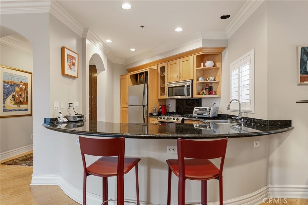 850 N Croft Avenue - Photo 17