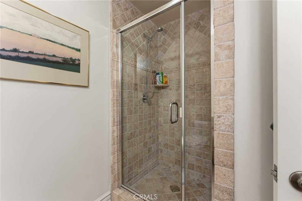 850 N Croft Avenue - Photo 29