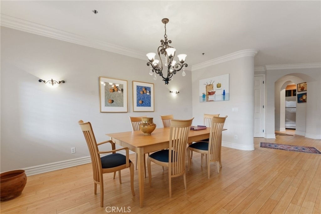 850 N Croft Avenue - Photo 11