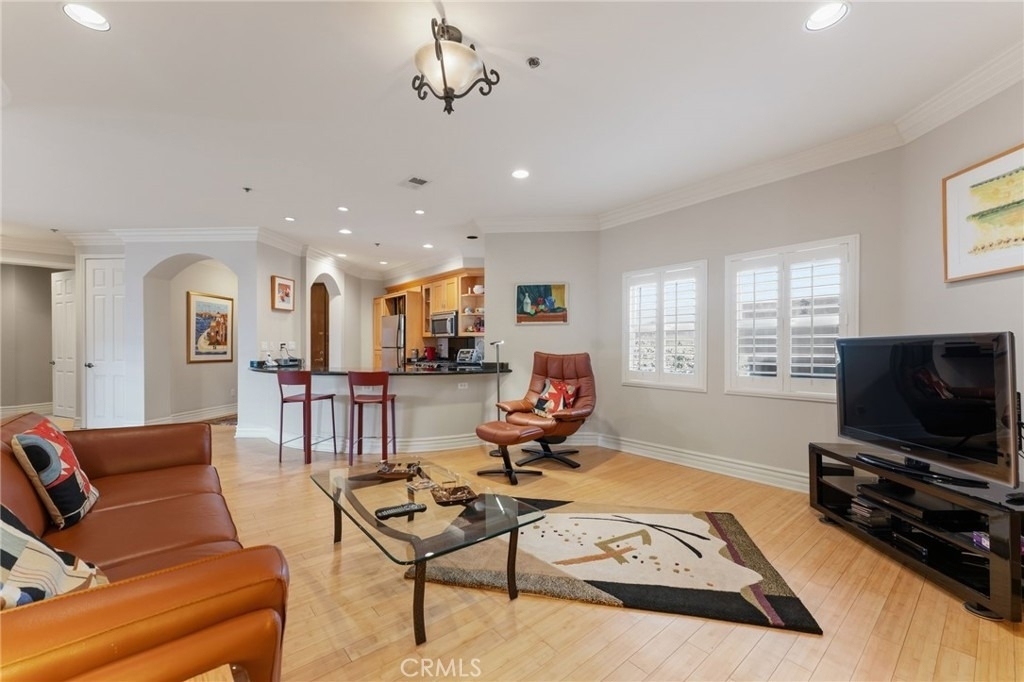 850 N Croft Avenue - Photo 15