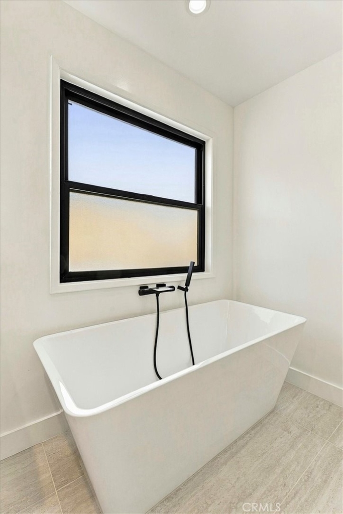 1427 N Bronson Ave - Photo 14