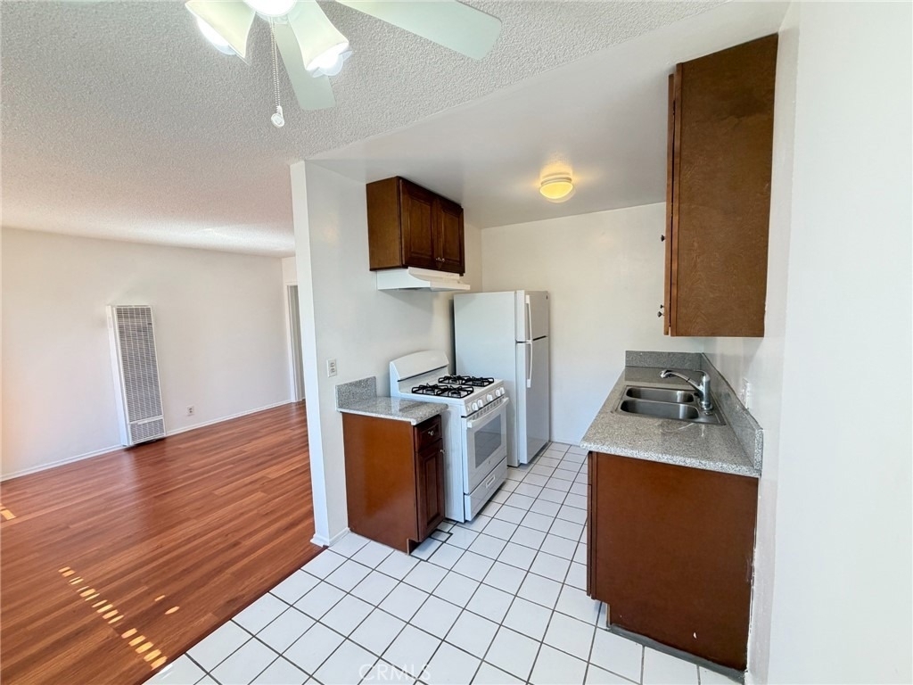 1808 10th Street - Photo 8