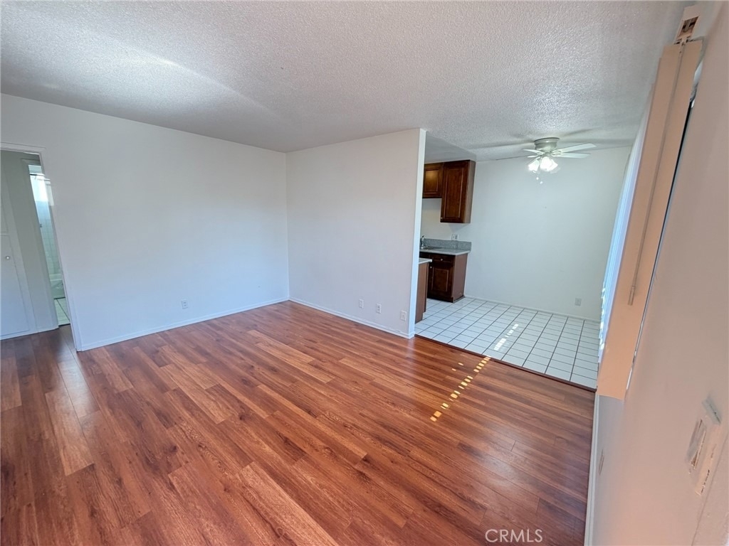 1808 10th Street - Photo 2