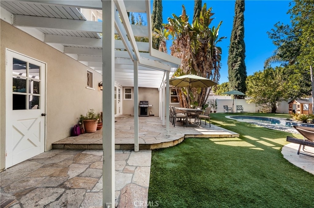 13047 Magnolia Boulevard - Photo 35