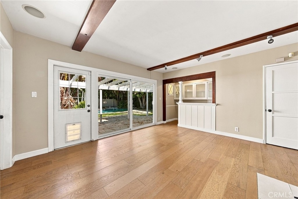 13047 Magnolia Boulevard - Photo 21